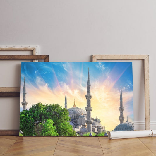 Sultan ahmed blue mosque background bright sunrise